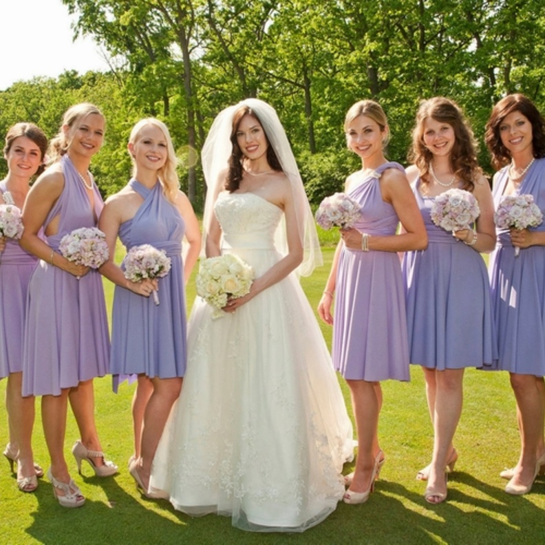  أناقة وصيفات العروس