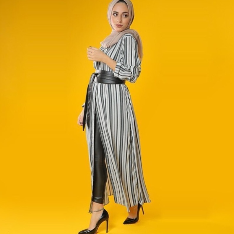 إطلالة ملفتة للمدوّنة دينا الشريف