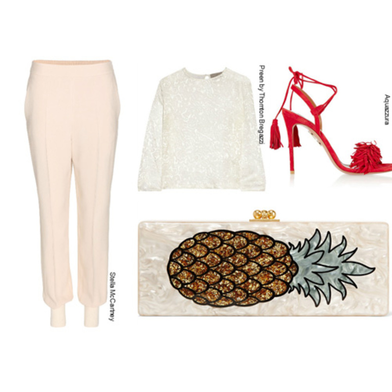 إطلالة لعساء مع الأصدقاء