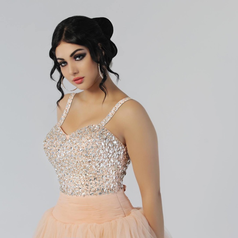 ابتسام تكست ومقدمة البرنامج بعد تعرضهما للكسر