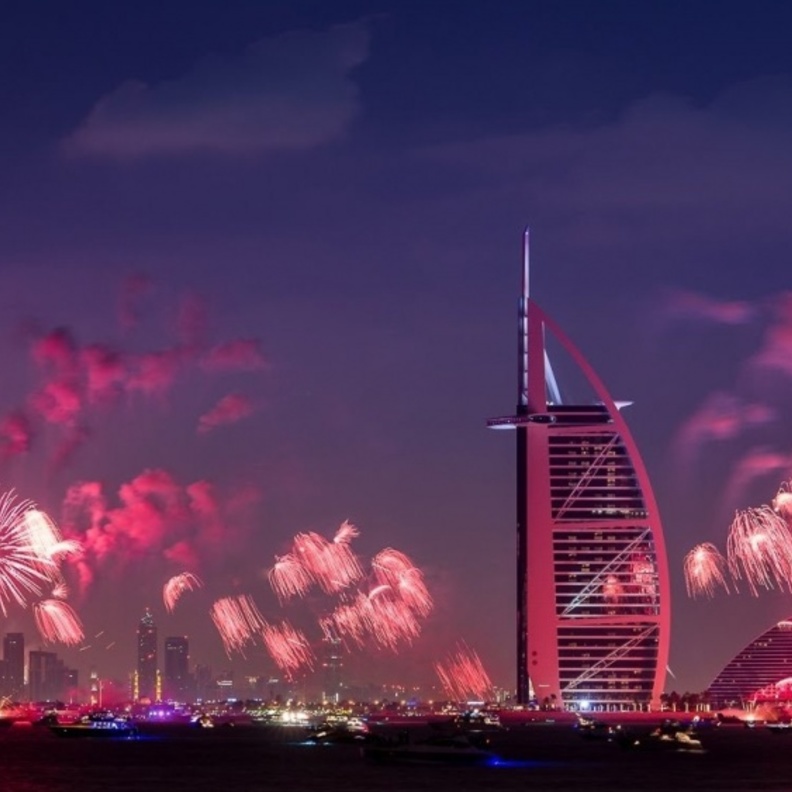  احتفالات دبي