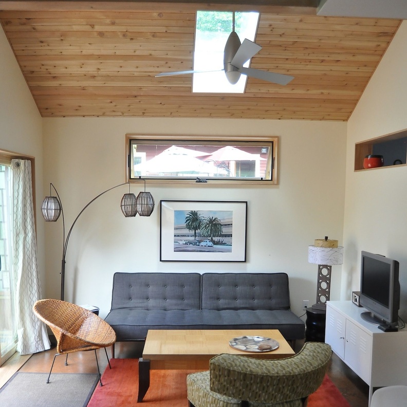 اختيار موفق لأثاث غرفة الجلوس صغيرة المساحة  بحجمه الناعم و المناسب