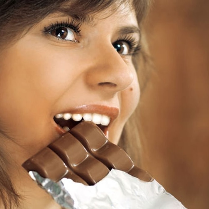 استمتعوا بتناول الشوكولاتة