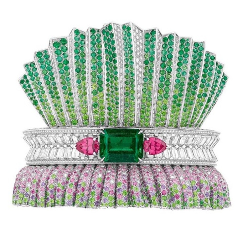 اسوارة ديور Dior