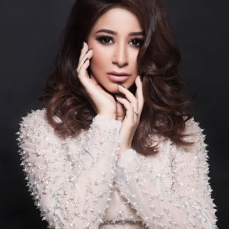 اسيل عمران نجمة كليب عالمي