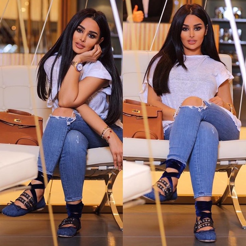 عهود باطلالة بسيطة وانيقة 