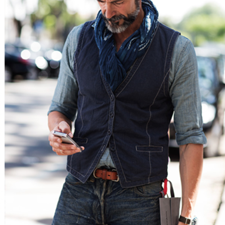 ستايل خريفي عملي بلمسات أنيقة واكسسوارات شبابية