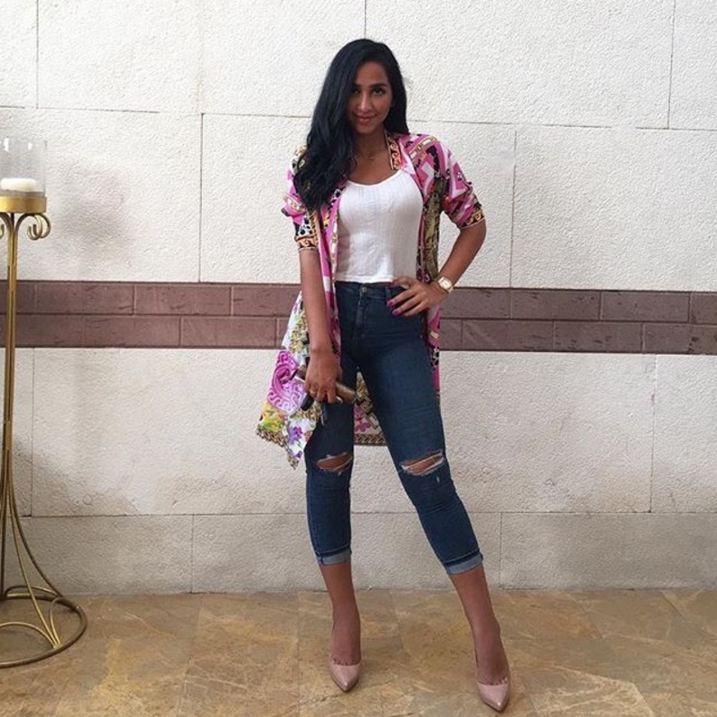 اطلالة صيفية بسيطة من اختيار هلا 