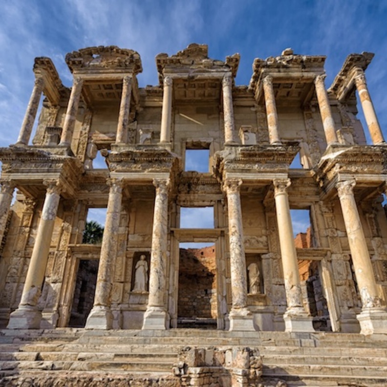 افسس واجهة التاريخ