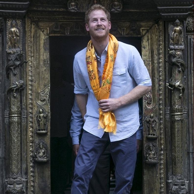 الأمير هاري أكثر أفراد العائلة المالكة سفرا عام 2016