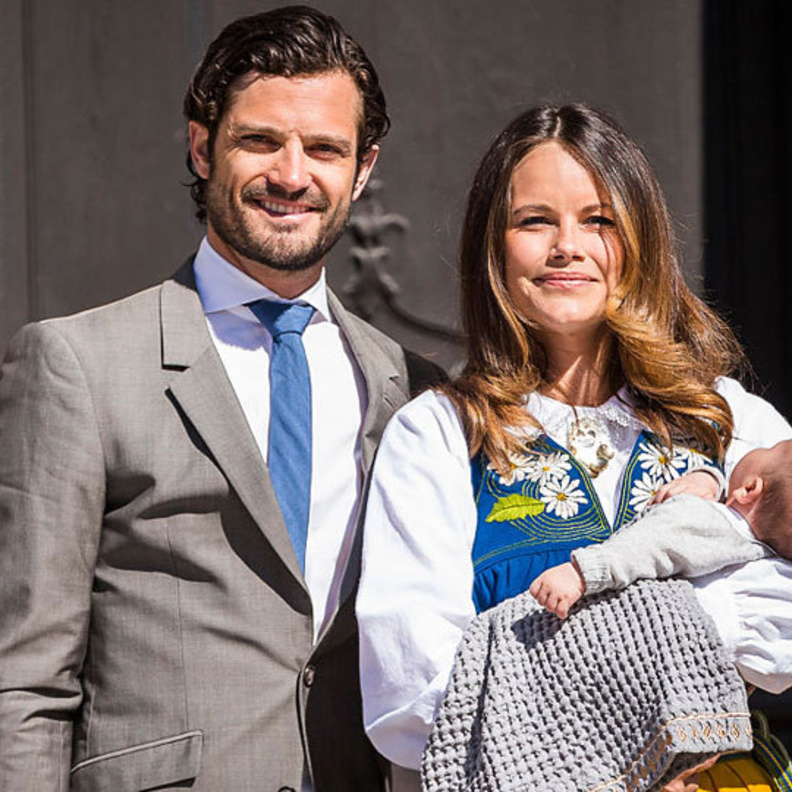 الامير كارل فيليب متحمس في سباق السيارات