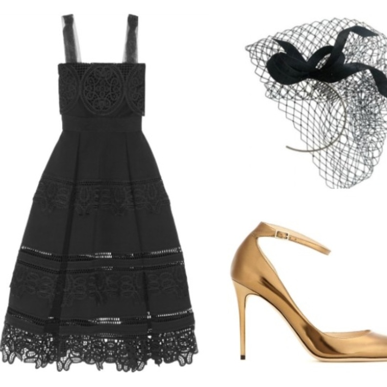 الاطلالة الأولى راقية بالأسود والذهبي