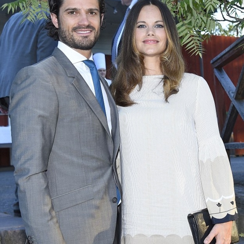 الامير كارل فيليب عانى من التنمر وعسر القراءة