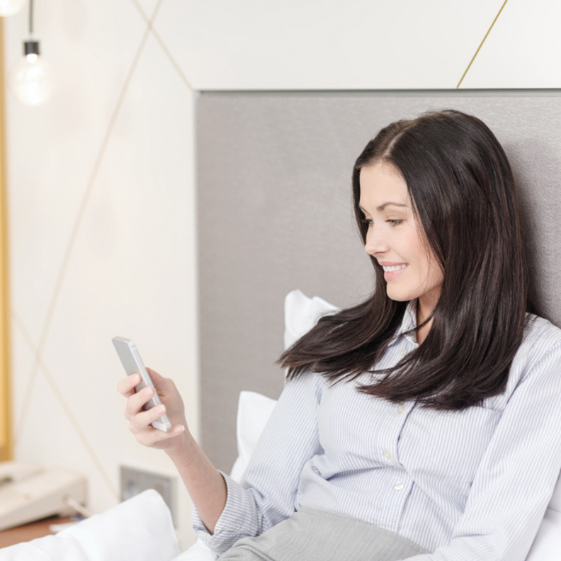 التأكد من وجود انترنت في الغرف اذا كان عملك يتطلب اتصالاً دائماً