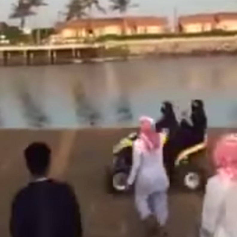 مطالبة بمعاقبة فتاتي جدة في قضية التحرش