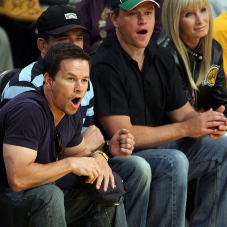 الجمهور يخطئ بين مارك والبيرغ و مات ديمون