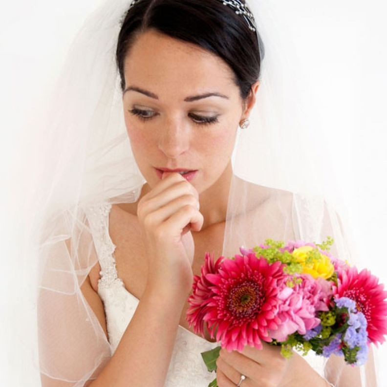 عروس متأهبة جدا