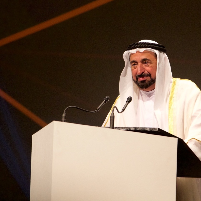 بالفيديو: حاكم الشارقة يأمر بالتحقيق بـ "حادث الرذيلة"