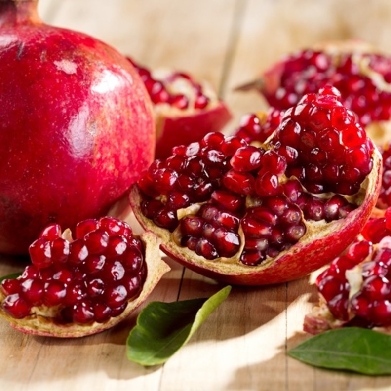 الرمان والشيخوخه