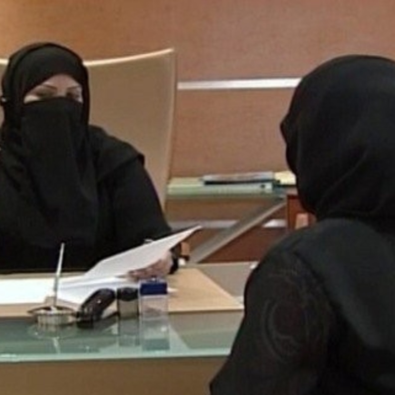 لشورى يدعو الى توعية النساء بحقوقهن