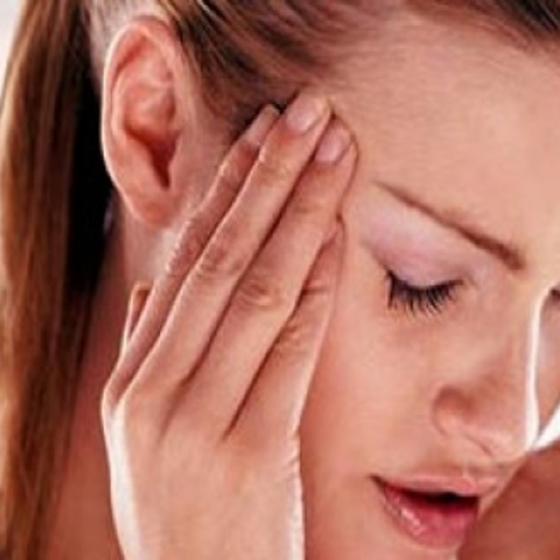 تعاني النساء اكثر من الرجال من الصداع النصفي المصحوب بهالة