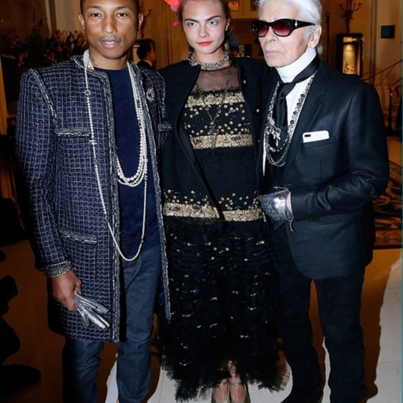 كارل لاغرفلد وكارا ديليفين وفاريل ويليامز