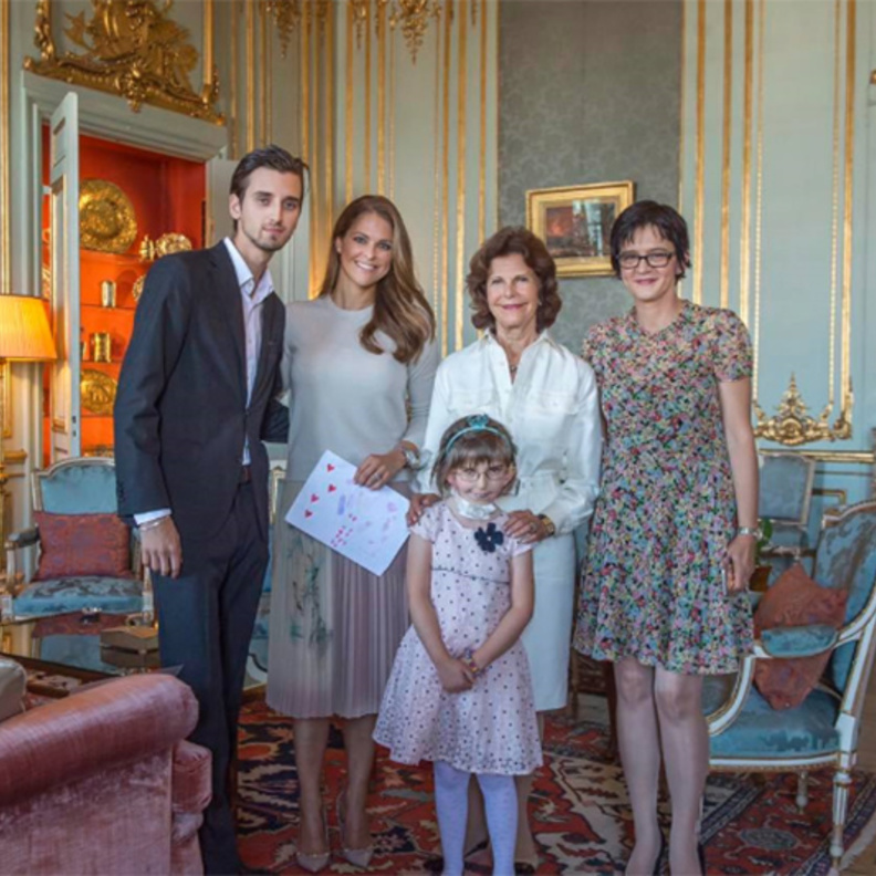 الطفلة اينا شاهدت غرف لا يطلع عليها العامة