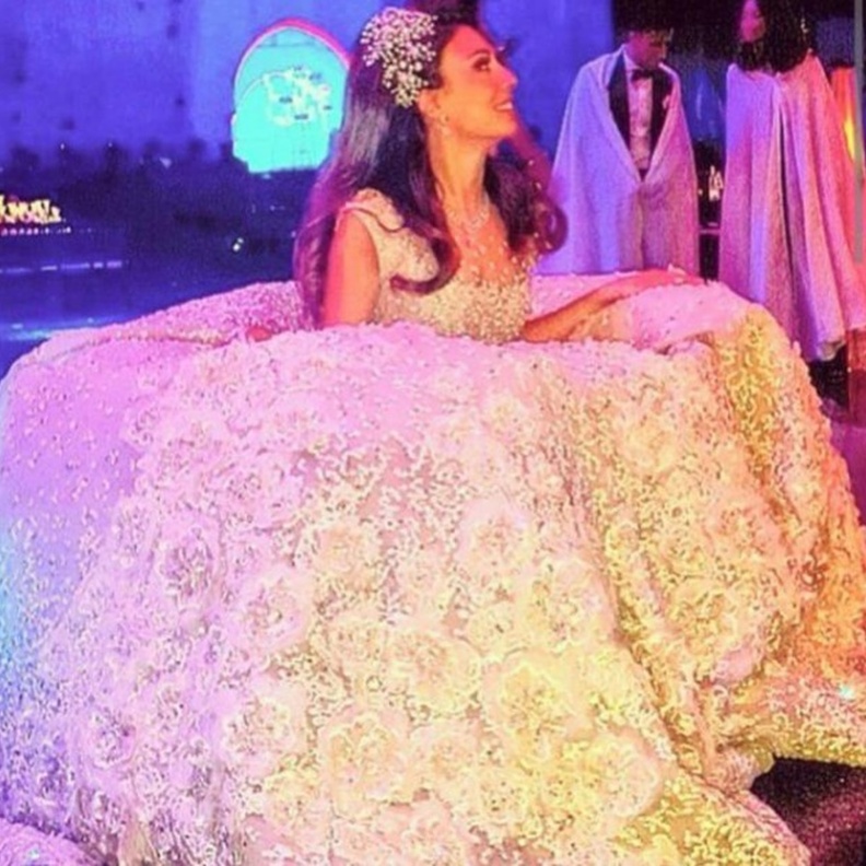 العروس خلال حفل مالك ميقاتي