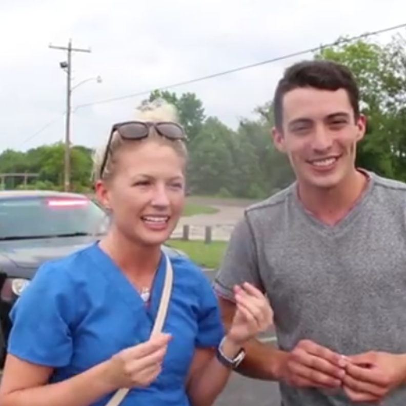 طلب زواج بقوّة الشرطة !