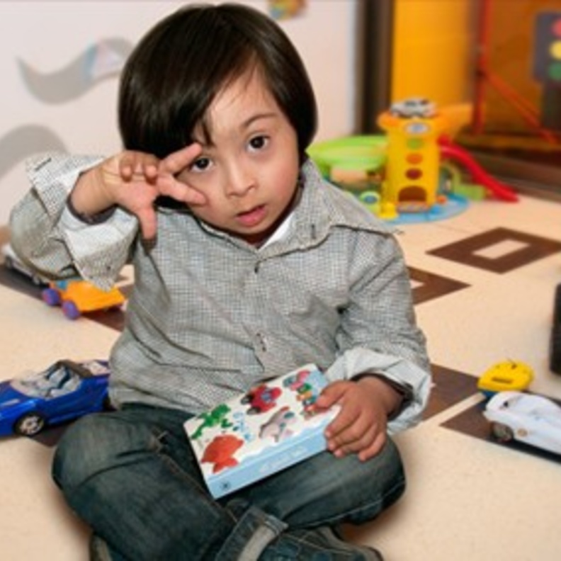 شعار وزارة العمل و التنمية الاجتماعية