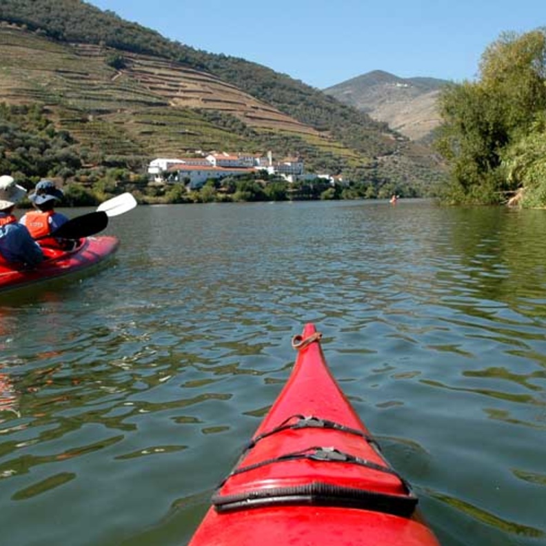 الكاياك في نهر دورو