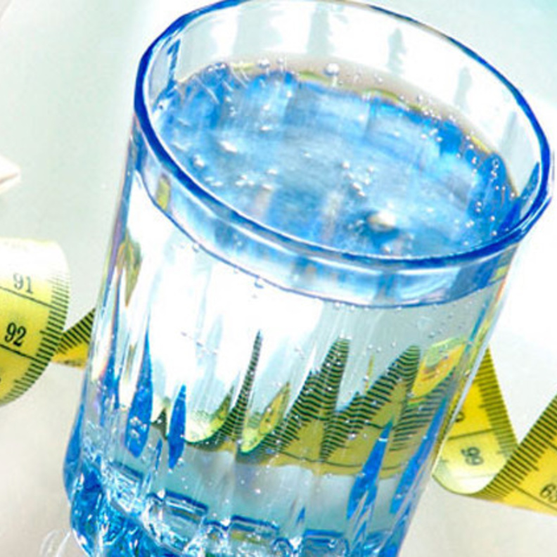 الماء وخفض السمنه