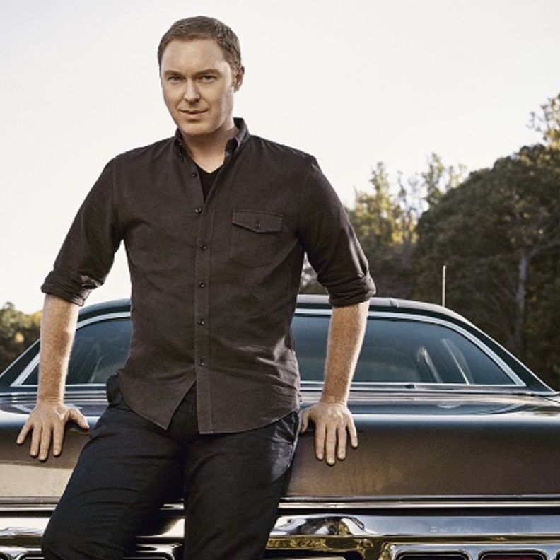 المدير الابداعي لدار كوتش ستيوارت فيفرس