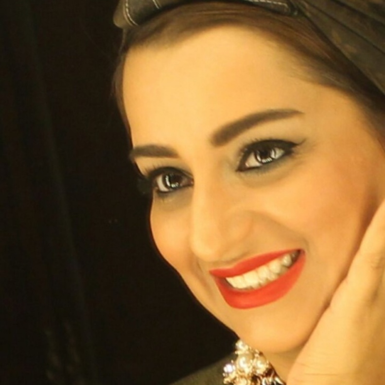  المصممة شروق