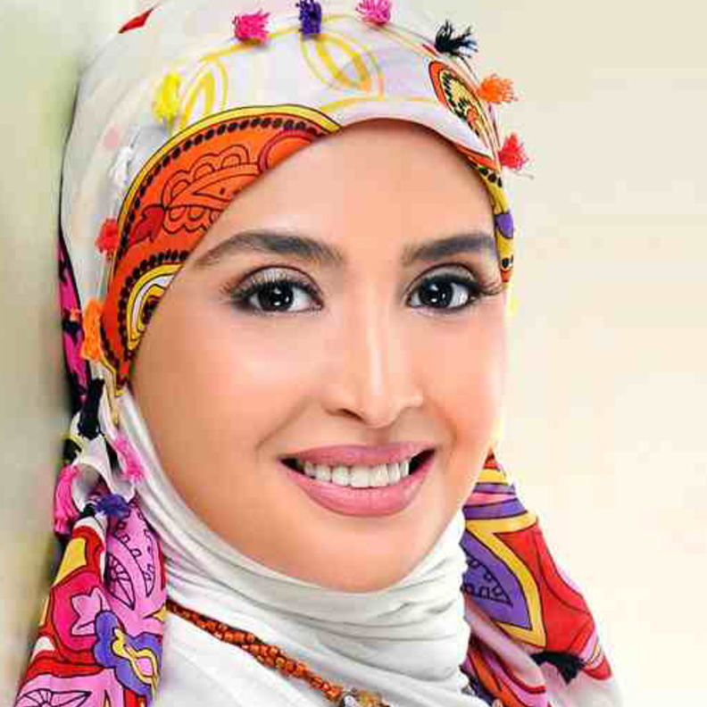 علا غانم طلبت الطلاق خوفا على سمعتها