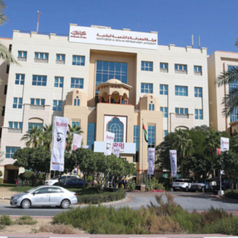 المعرفة في دبي تلزم المدارس الخاصة بتقويم موحد للعام الدراسي الجديد