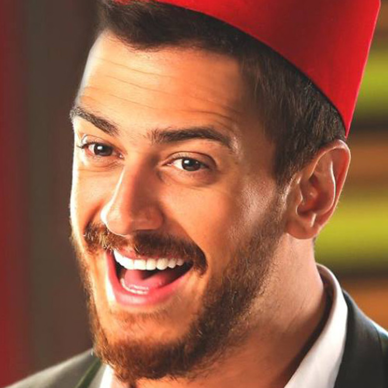 المعلم لسعد لمجرد حققت شهرة طاغية