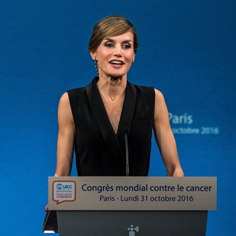 الملكة ليتزيا تلقي كلمة