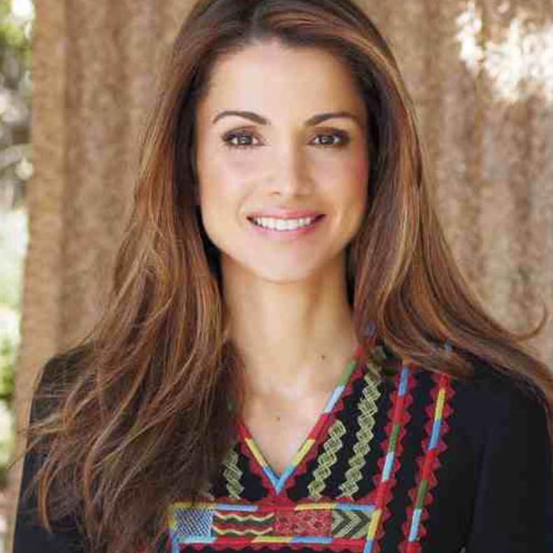 باقة ورد من الملك عبدالله لزوجته الملكة رانيا