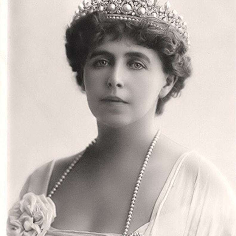 الملكة ماريا وابنتها قبل انتهاء الحكم الملكى