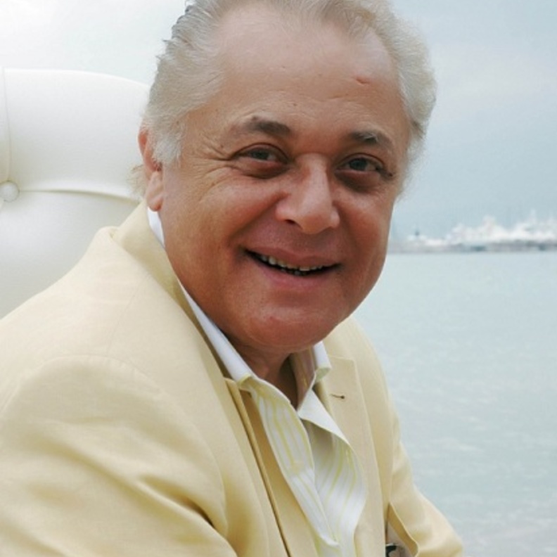 محمود عبد العزيز 2016