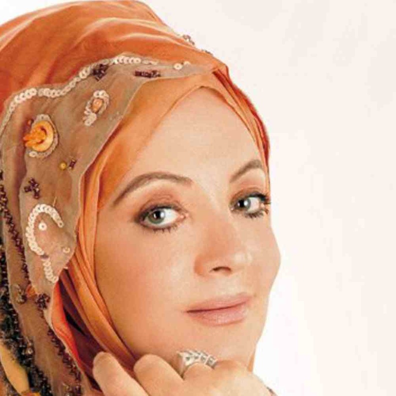 النجمة المعتزلة شهيرة