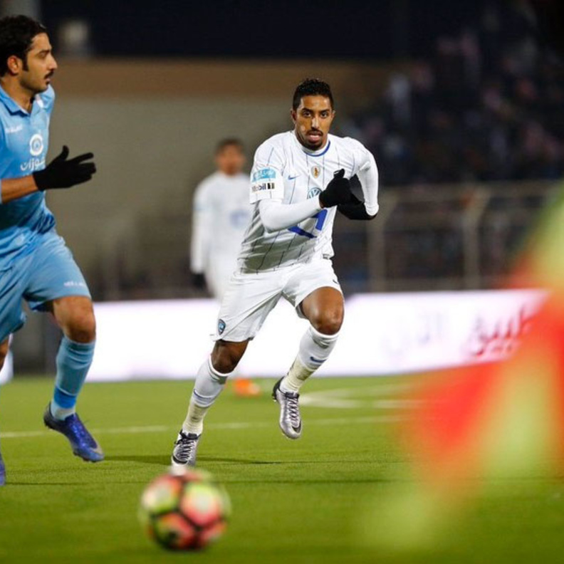 الهلال يستعيد الصدارة والنصر يهزم الفتح في الدوري السعودي