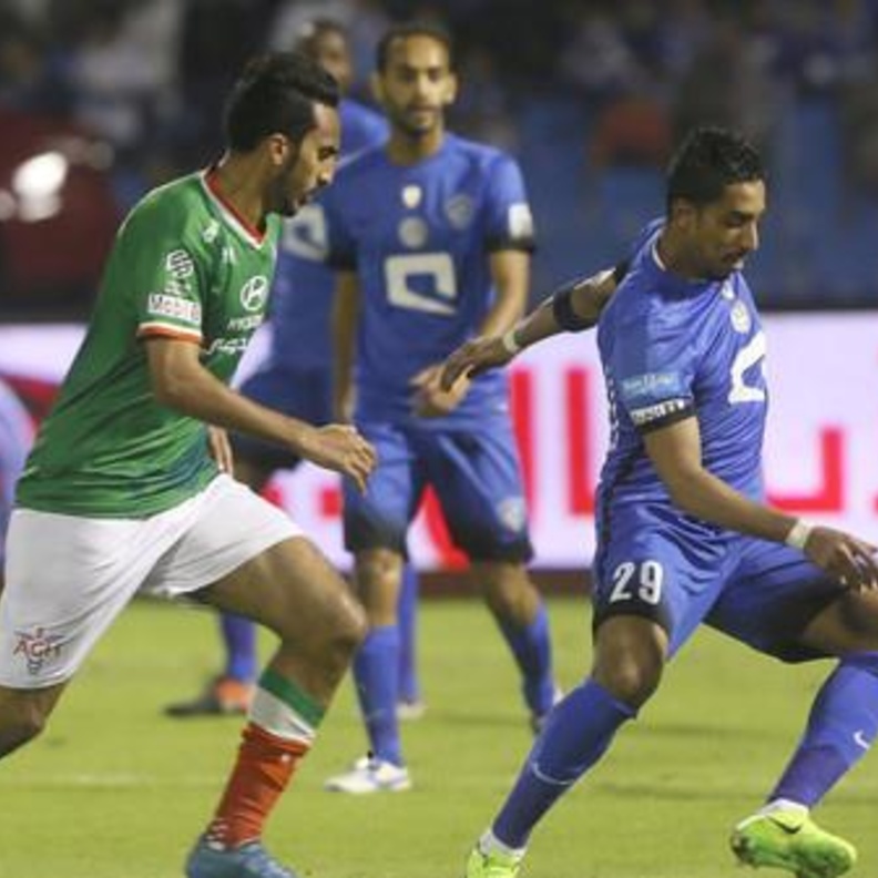 الهلال ينفرد بصدارة الدوري السعودي والاتحاد يهزم الوحدة