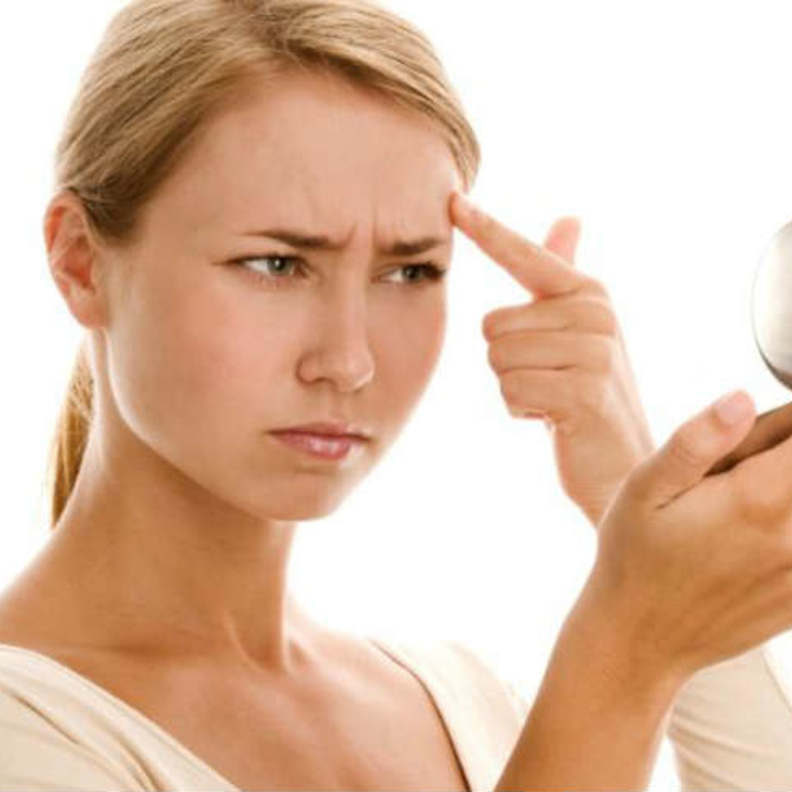 الولادة الطبيعية تسبب تجاعيد الوجه