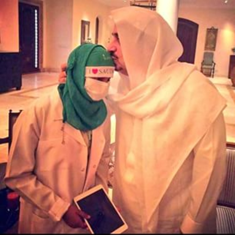  امير الرياض اثناء الزيارة