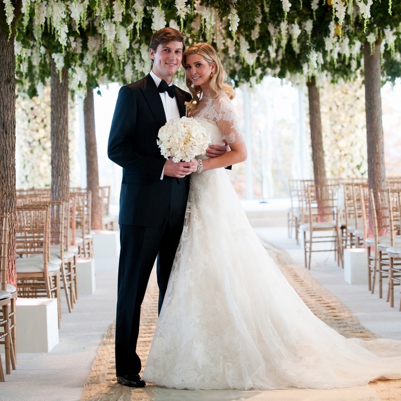 اناقة فستان ايفانكا ترامب في يوم زفافها