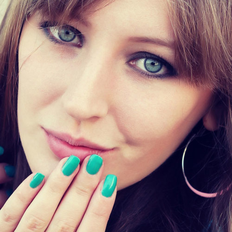 إنتعاش الربيع يبدأ من أظافرك