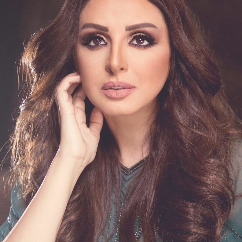 المطربة أنغام