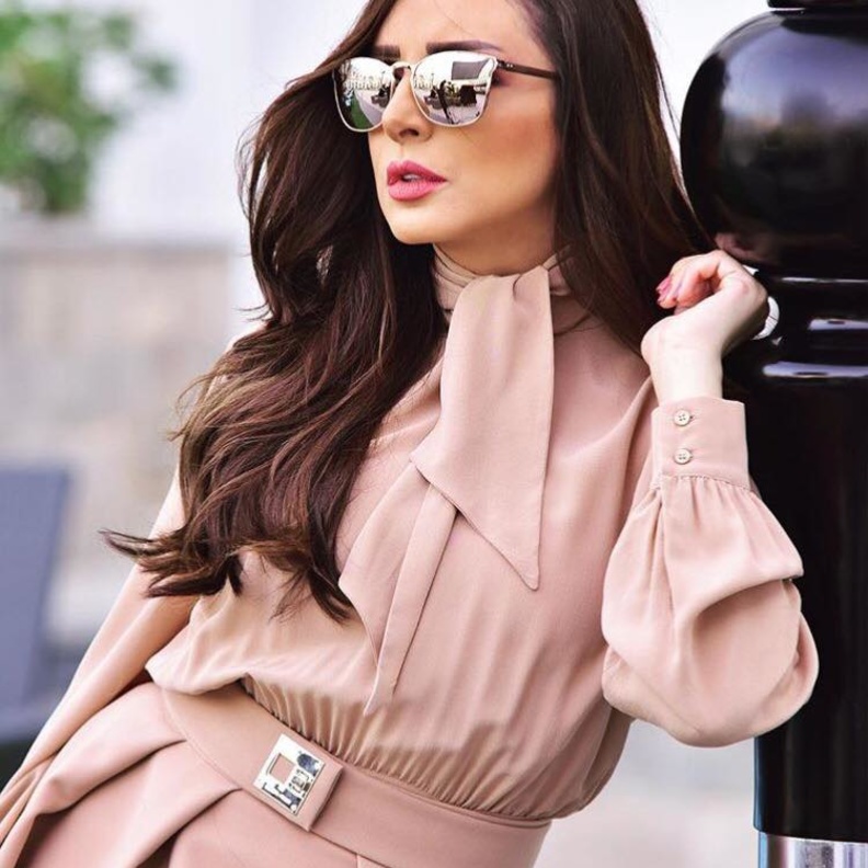 انغام تصور بين البينين وحتة ناقصة